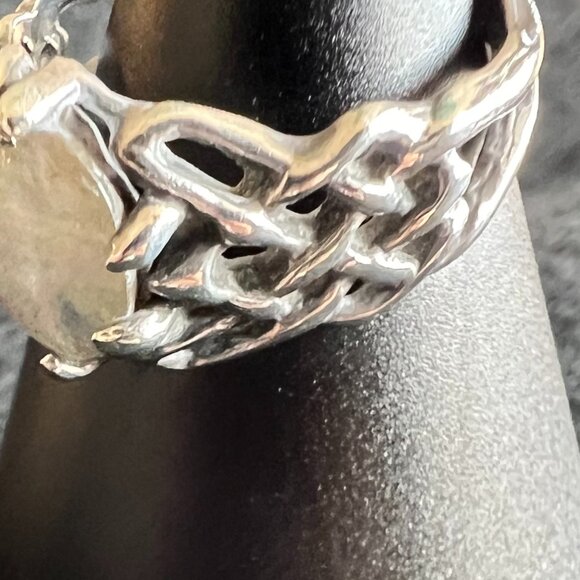 Sterling Silver and Opal Ring - Picture 4 of 5